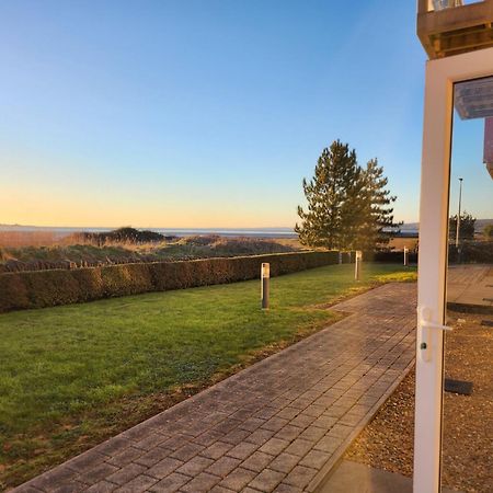 Coastal Apartment With Beach On Your Doorstep! Llanelli Exteriör bild