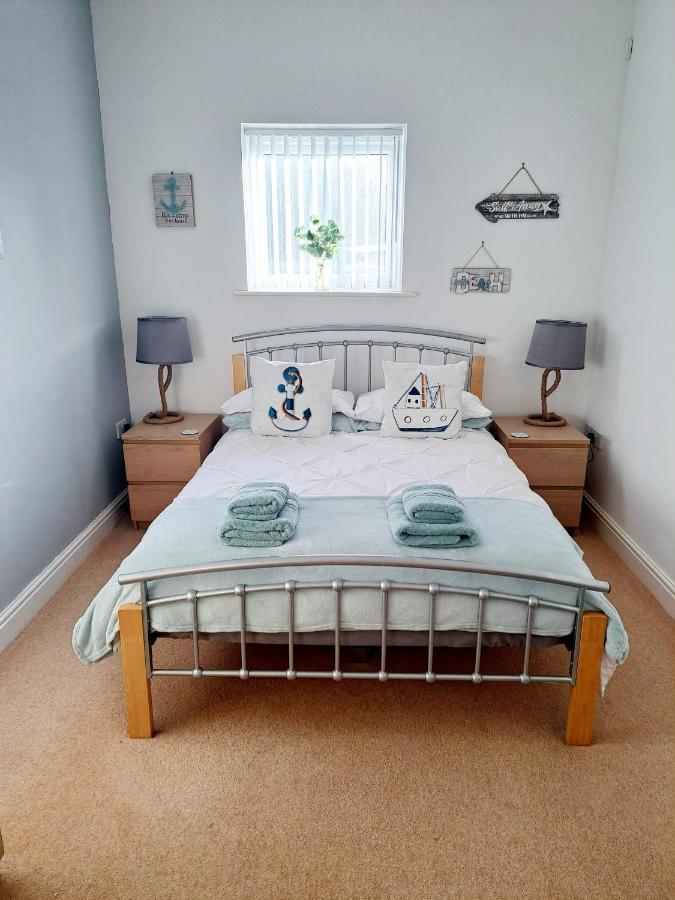 Coastal Apartment With Beach On Your Doorstep! Llanelli Exteriör bild