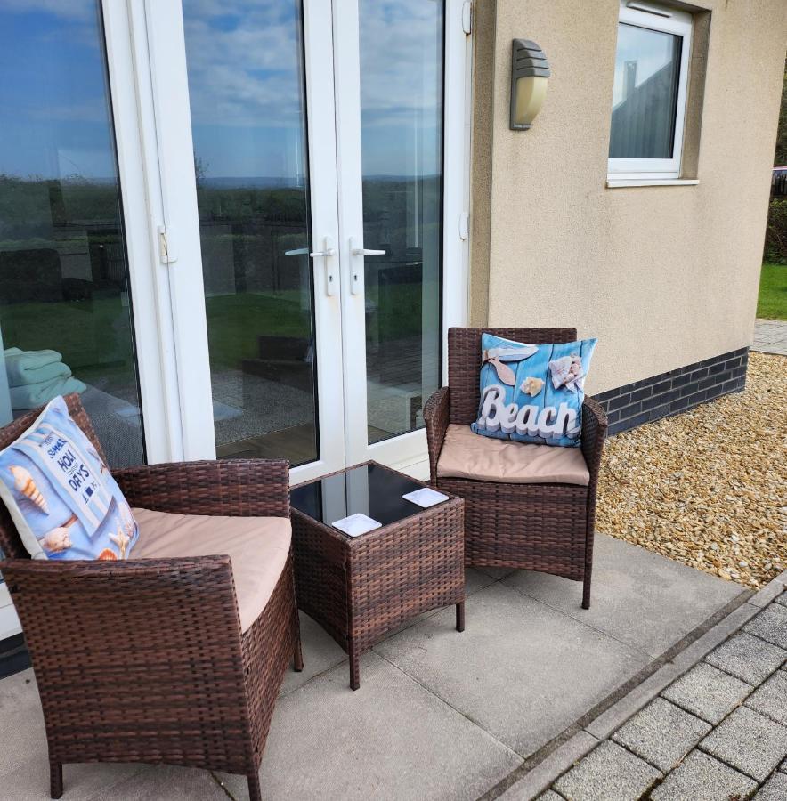 Coastal Apartment With Beach On Your Doorstep! Llanelli Exteriör bild